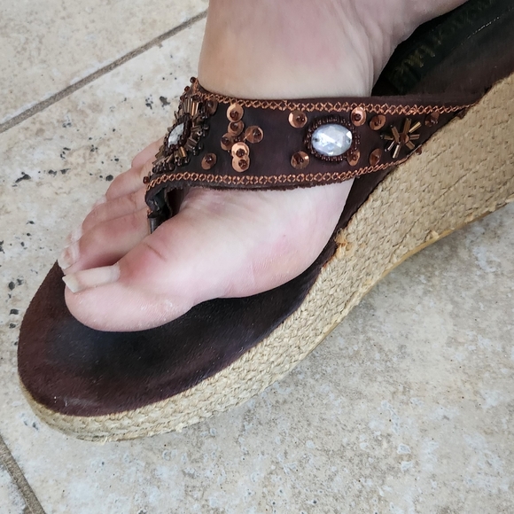 Anchor Blue brown sandals Size 7 - Picture 5 of 8